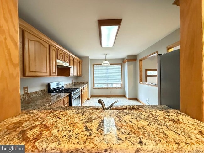 Photo - 208 Rugby Rd