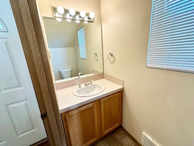 Photo - 2107 Yellowstone St Unit A