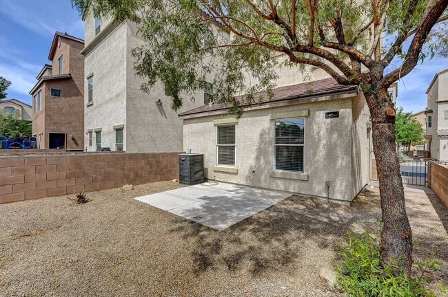 Photo - Habitat @ DTLV