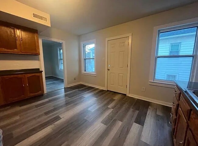 Photo - 24 Christine St Unit 2