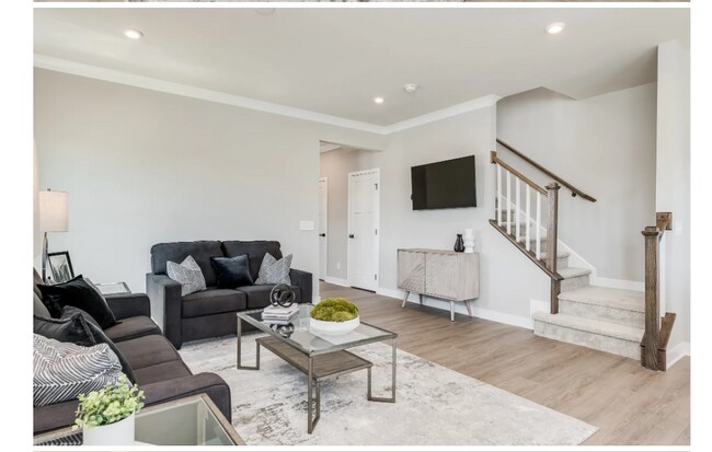 Photo - 336 Lograto Ln