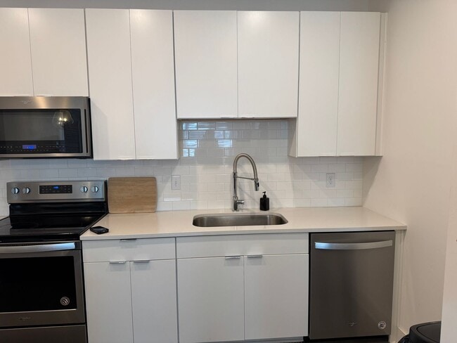 Photo - Great Studio in the Heart of Nashville Unit 104