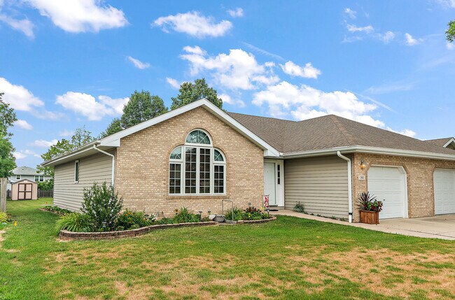 Photo - 1910 Calla Dr Townhome