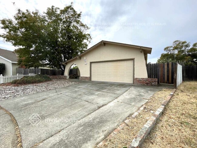 Photo - 1127 Cormorant Pl