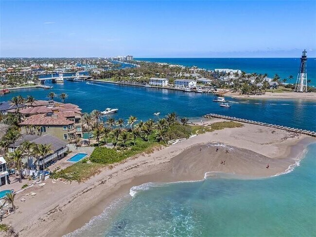 Photo - 2600 N Riverside Dr