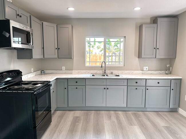 Photo - 2321 Locust Ave Unit JADU