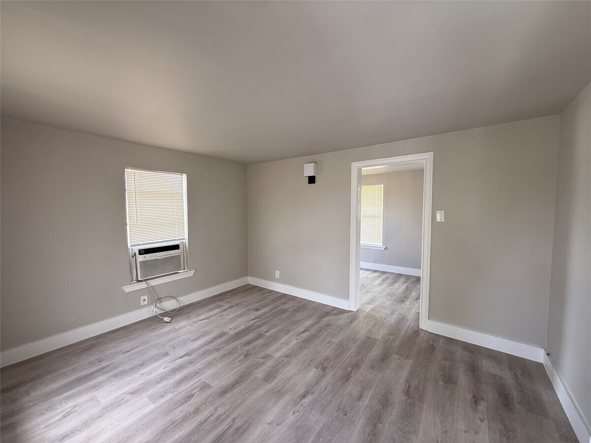 Photo - 7002 Corsicana St Unit A