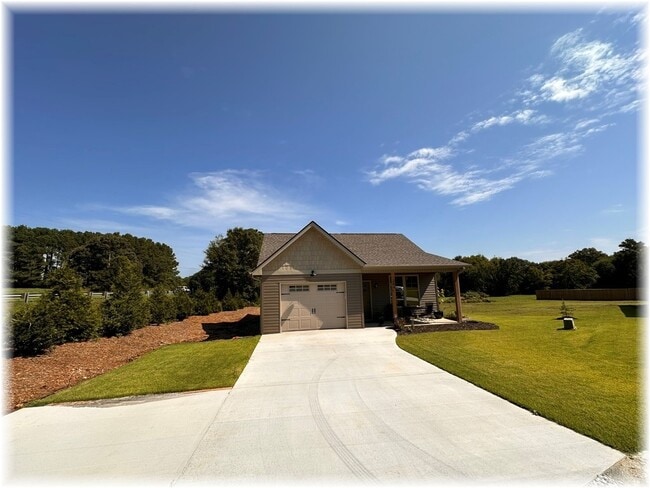 Photo - 304 Cottage Hl Ct