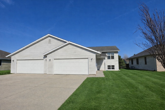 Building Photo - 514 Unit 2716