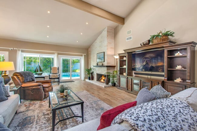 Photo - 3672 Seascape Dr