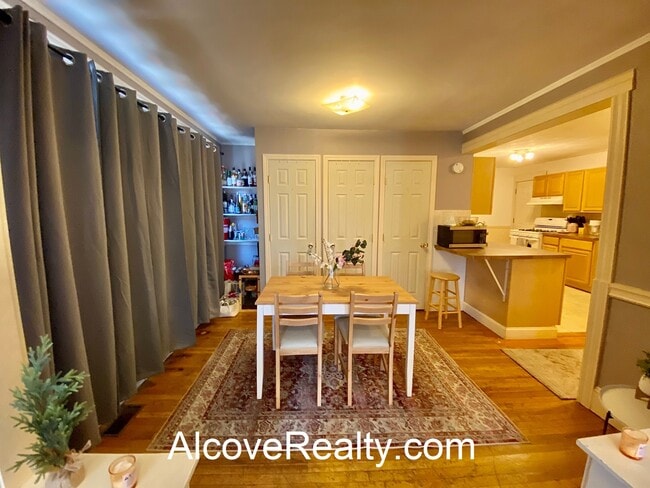 Building Photo - 223 Summer St Unit 1L Rental