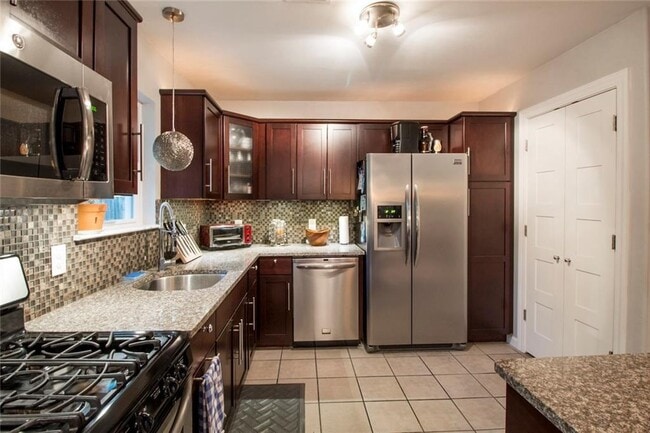Photo - 2013 Northridge Dr