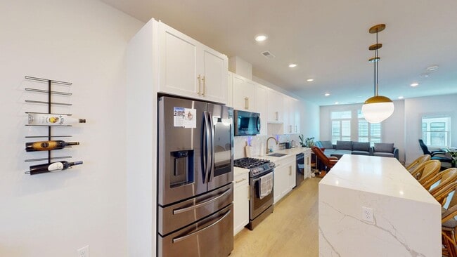 Photo - 1025 Wesley Terrace Ave - Elevated townhome living in the heart of Wesley Heights / FreeMoreWest