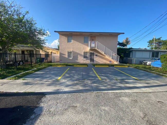 Photo - 4782 NW Flagler Ter Apartamentos Unidad Ground floor