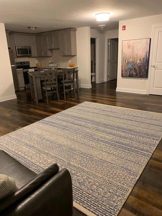 Photo - Washington Ave Apartments