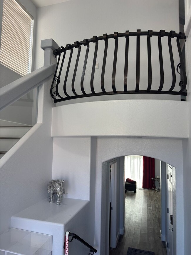 Photo - 3 Bed home FULLY FURNISHED