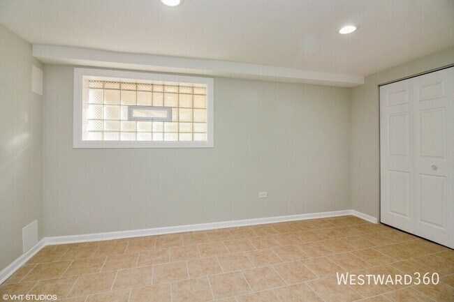 Photo - 4343 W Drummond Pl Unit G