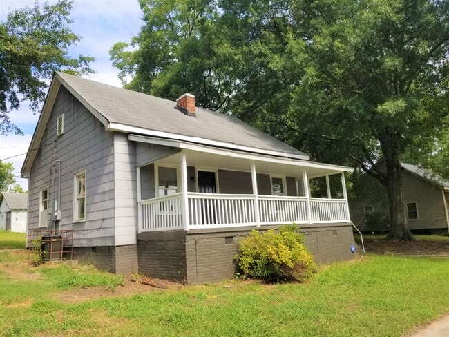 Photo - 12 N YMCA ST