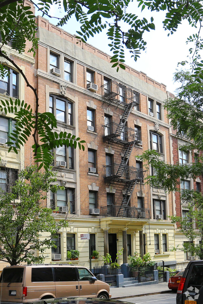 Building Photo - 711 West 180th Street Rental