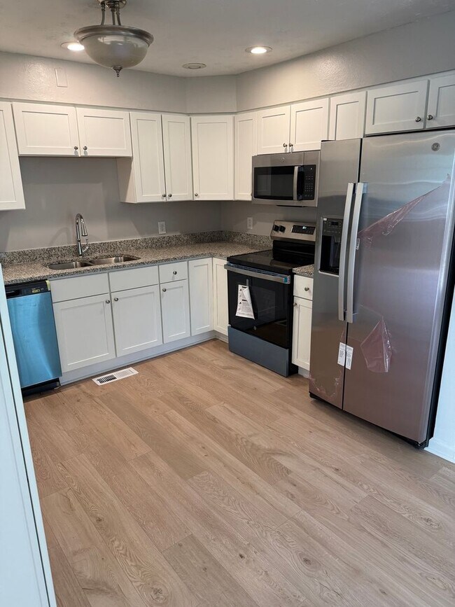 Photo - Charming 3BR House in Ona