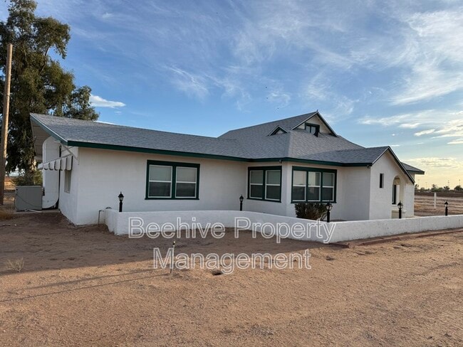 Photo - 6101 E Kenilworth Rd