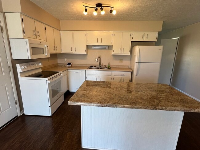 Photo - 157 Hickory Ln Unit 157 Hickory Ln SW