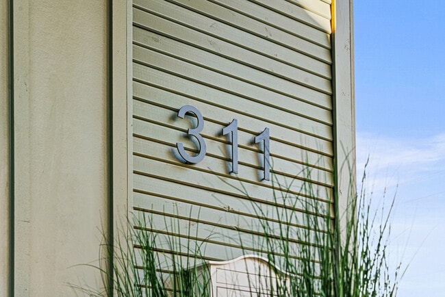 311 Eagleland Dr