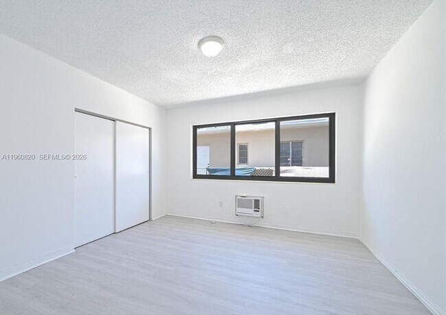 Photo - 811 81st St Unit 1