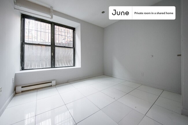 Photo - Room in Shared 5 bed/2 bath home Unidad A