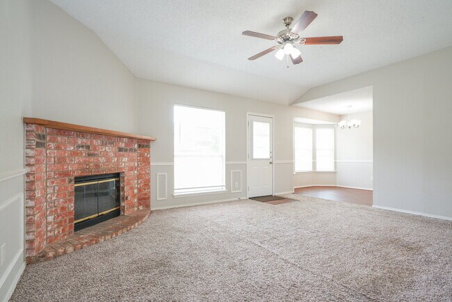 Photo - 6415 Jennie Ln