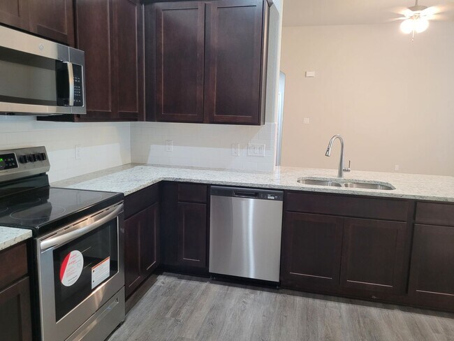 Photo - Luxury Duplex 3/2 in Seguin