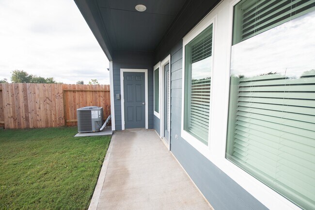 Photo - 10217 Berkeley Spgs Trl