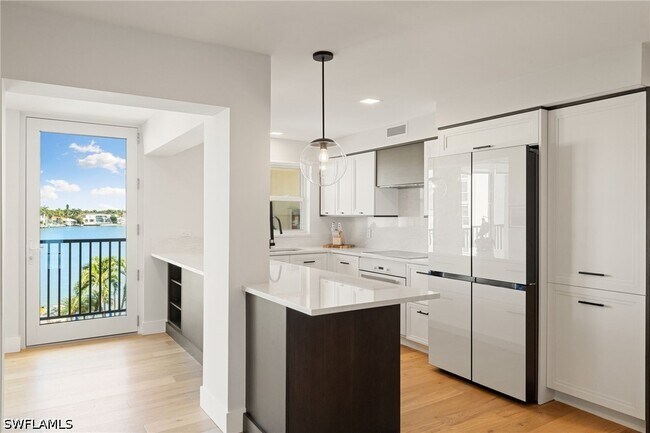 Photo - 3500 Gulf Shore Blvd N Unit 406