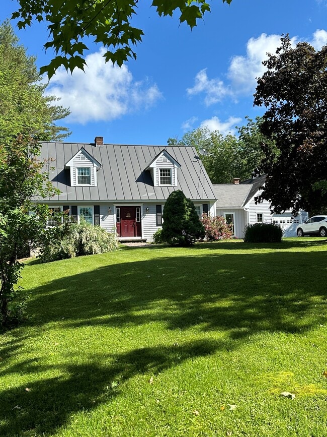 Building Photo - 105 Partridge Rd Unit 2