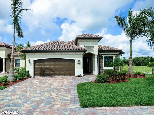 2850 Aviamar Cir