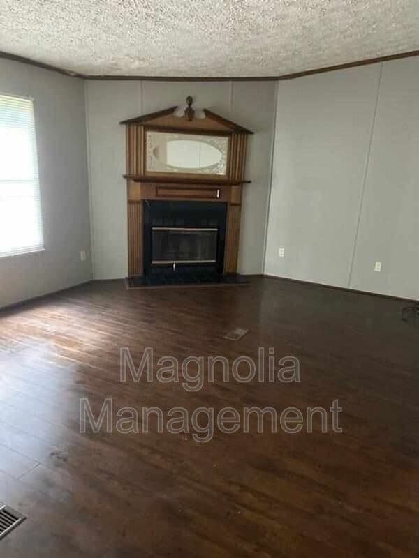 Photo - 137 Cardinal Ln
