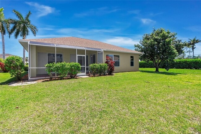 Photo - 2389 Piccadilly Circus