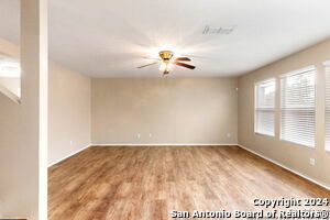 Photo - 216 Willow Crest