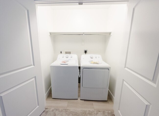 Photo - 266 W 590 N