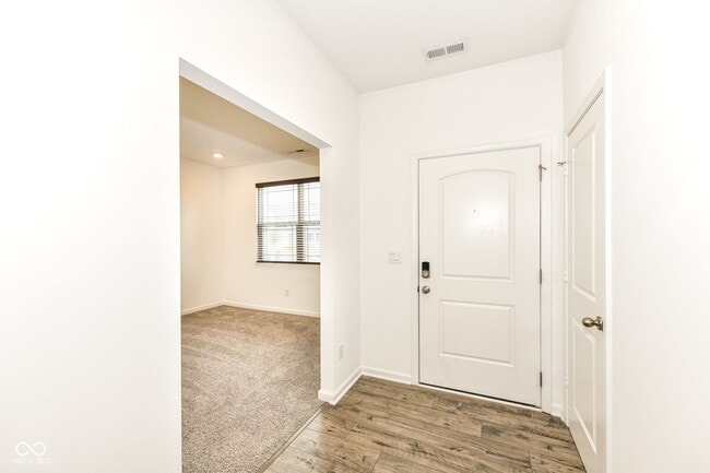 Photo - 291 Limerick Ln