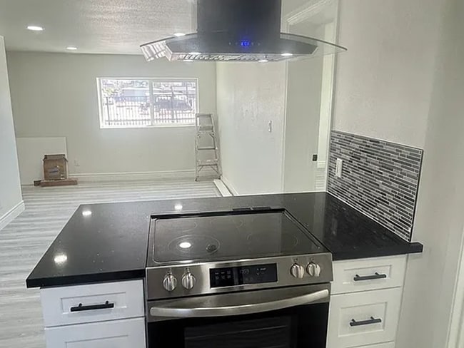 Photo - Modern Living! All-New Remodel with LED Li...