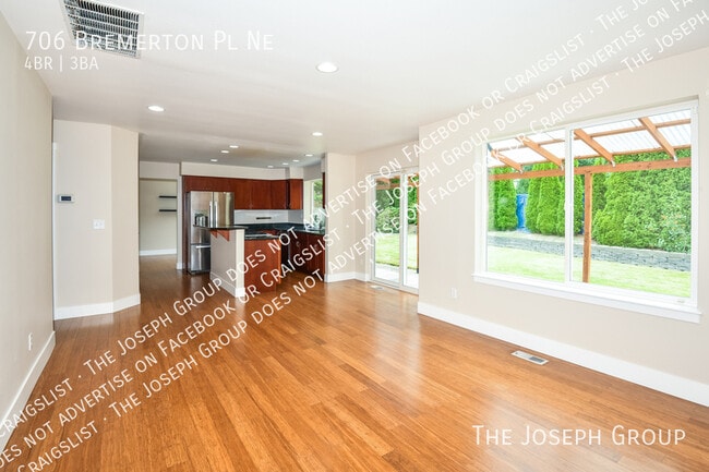 Photo - 706 Bremerton Pl NE