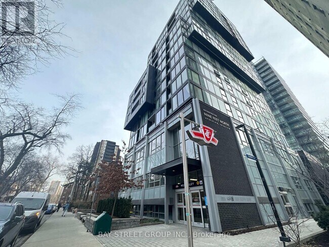 Photo - 17 Dundonald St Unit 1703