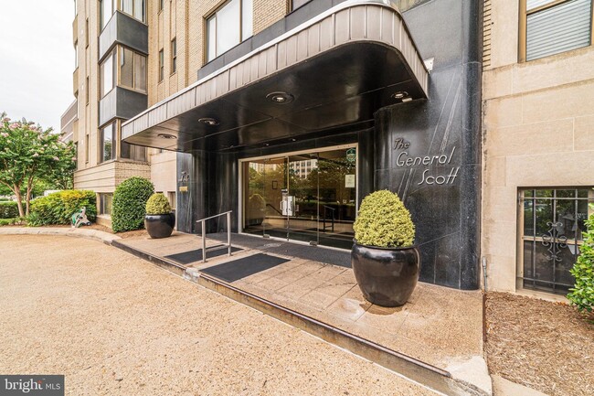 Photo - 1 Scott Cir NW Unidad 1