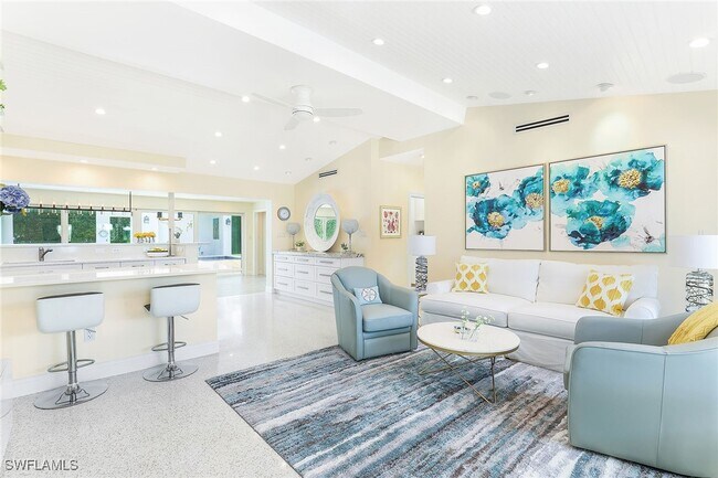 Photo - 1088 Wisconsin Dr