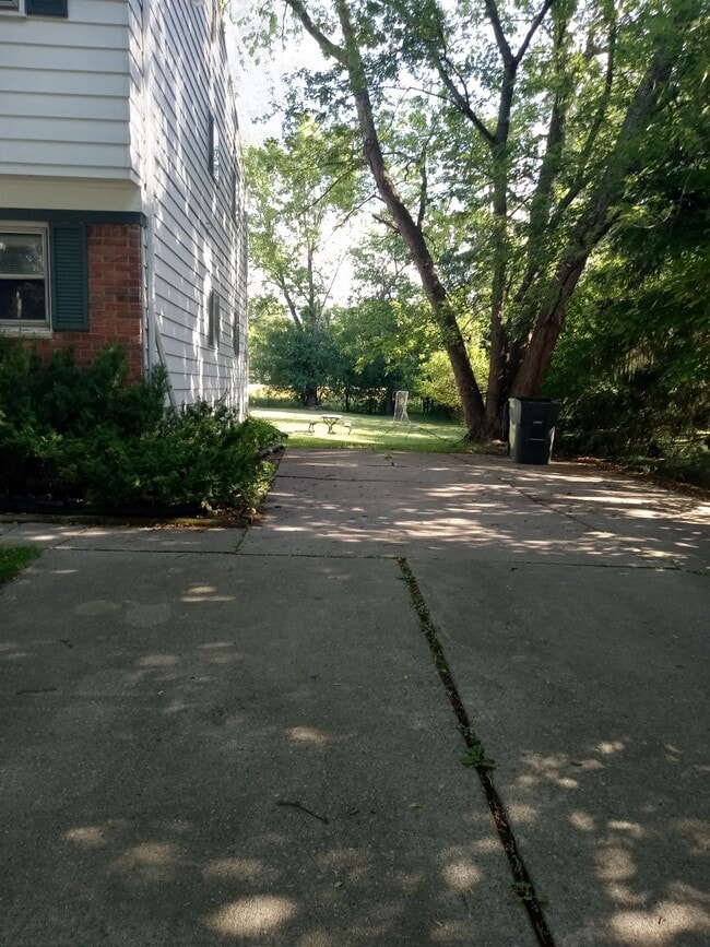 Photo - 1649 Greencrest Ave