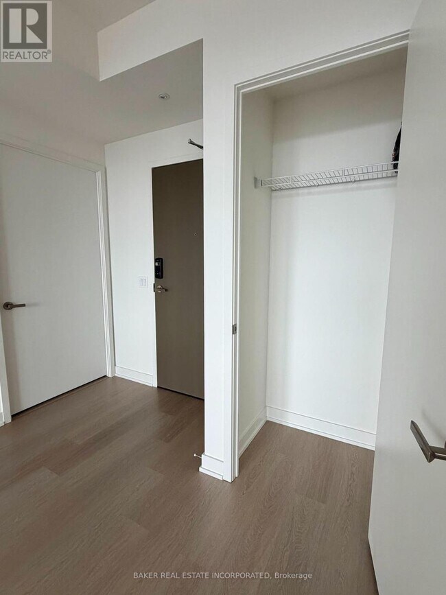 Photo - 448 Burnhamthorpe Rd W Unit 2410