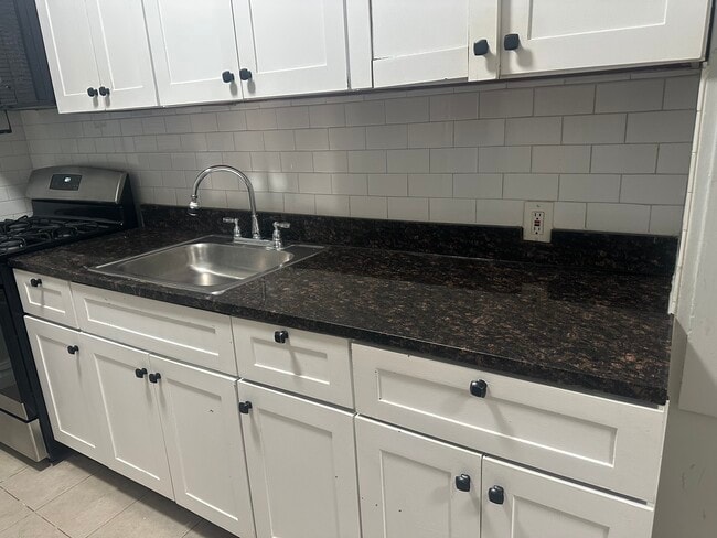 Building Photo - 115 Fairview Ave Rental