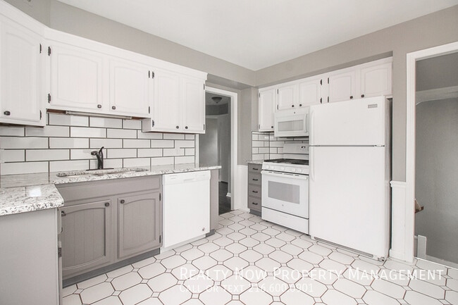 Photo - 11912 Derby Rd