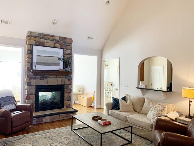 Photo - 55 Tippecanoe St